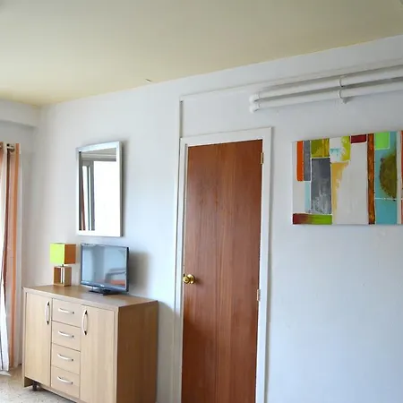 Bermuda Apartment *